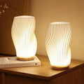 USB-Dreven & Elegant Vågmönster Bordslampa | WaveGlow