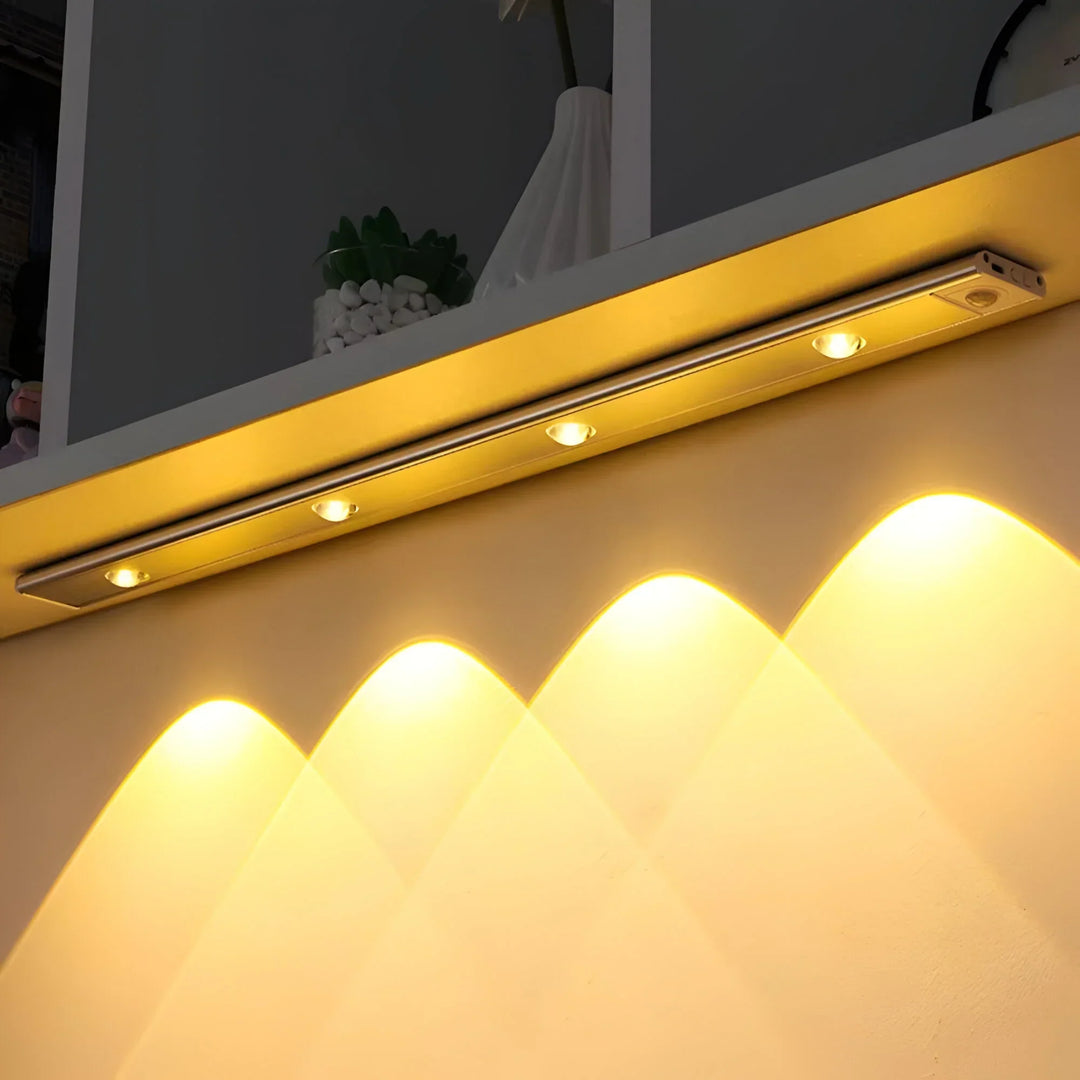 GlowTrack – Rörelsesensor Uppladdningsbar LED-lampa