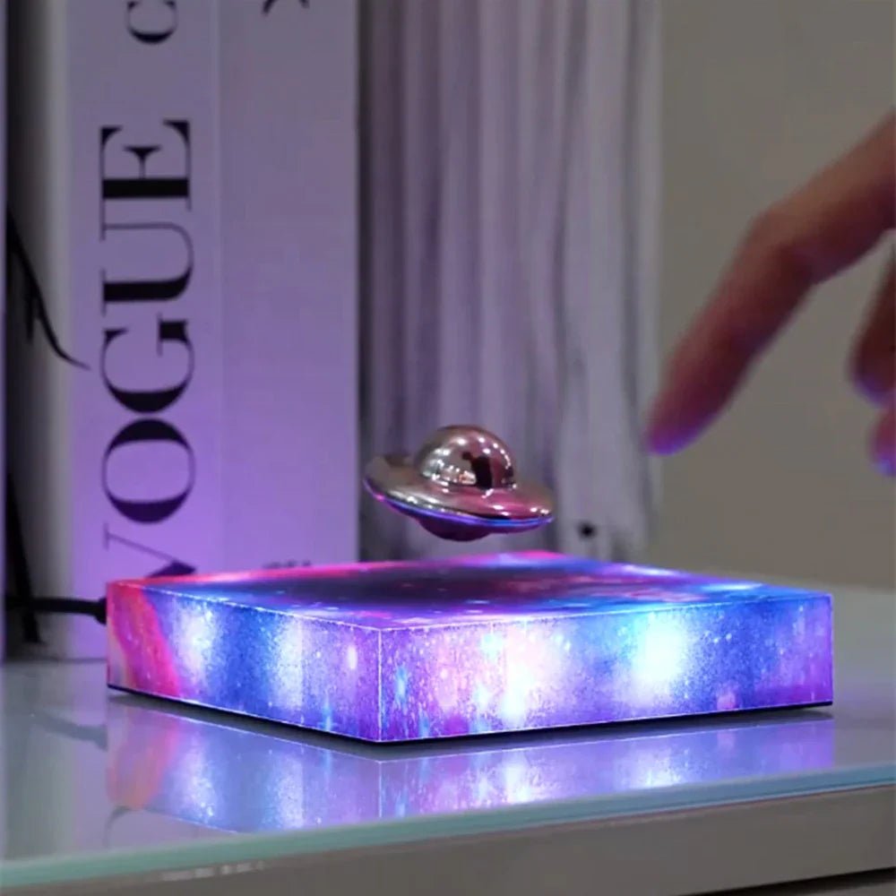 Flytande Rymdskepp LED Nattlampa med Magnetisk Levitationsteknik