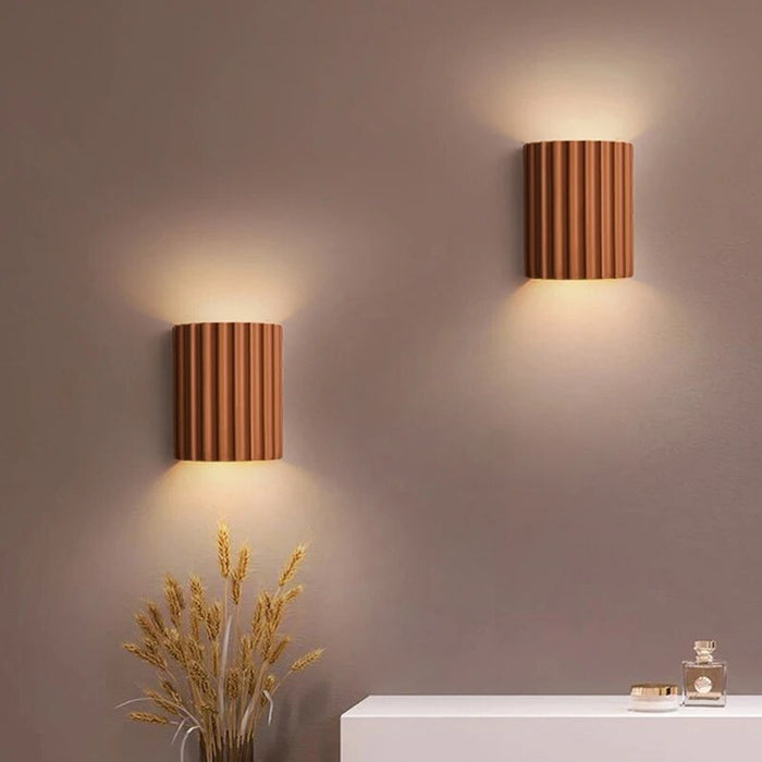 Modern Resin Vägglampa