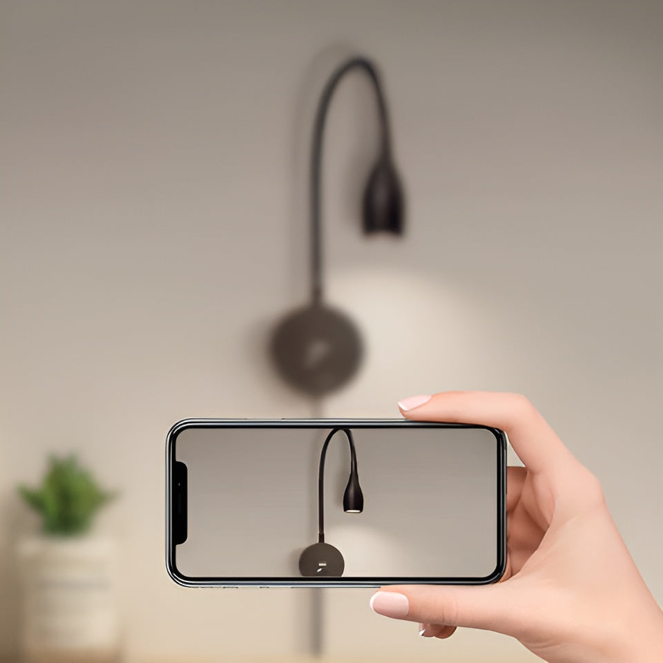 TouchGlow - 2-i-1-swanhals vägglampa med USB-laddare för mysiga läkvällar