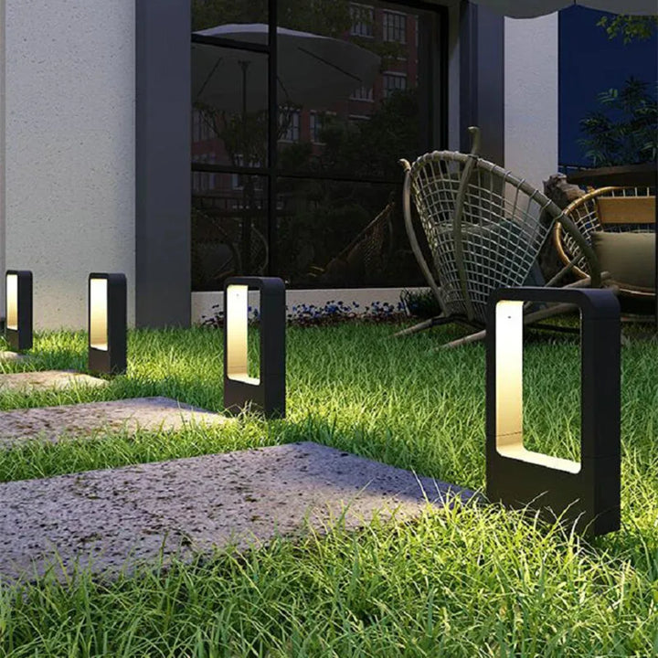 AluGlanz – Modern Aluminium Golvlampa