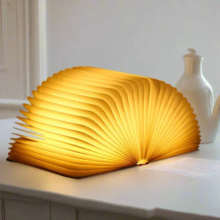 LED Fällbar Boklampa – Unik och Korkad Gåva för Bokälskare, Perfekt för Litterära Hörnor eller Sängbord | Kreativ och Kompakt Nattlampa