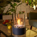 Stilren & modern bordslampa med eld