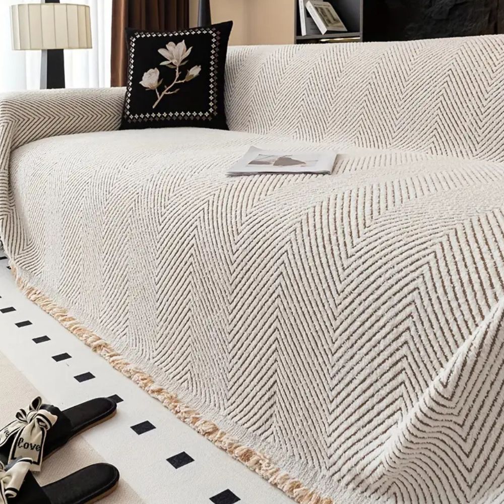 CUSHVIVE – Herringbone Sofföverdrag med Stänkskydd och Rutschkänsla