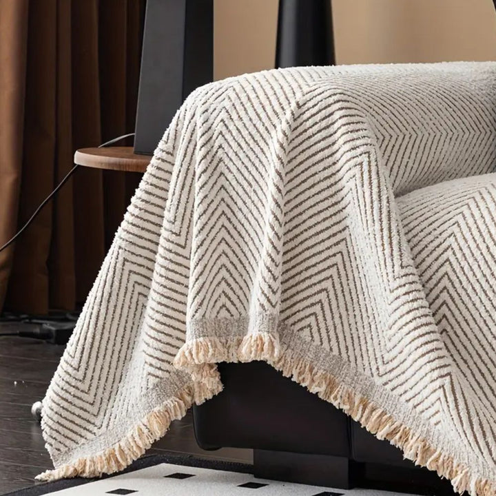 CUSHVIVE – Herringbone Sofföverdrag med Stänkskydd och Rutschkänsla
