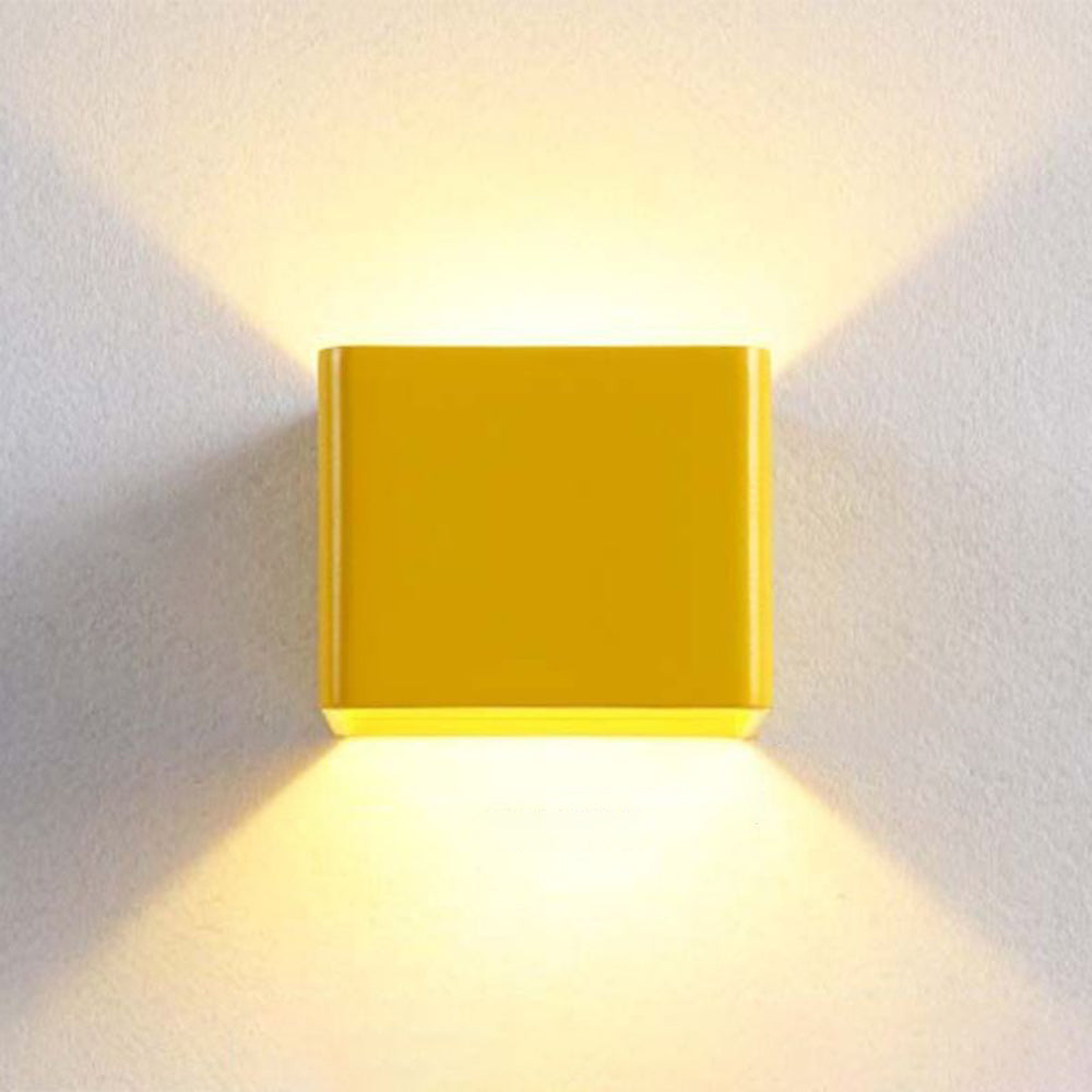 OrrSquare – Modern fyrkantig vägglampa för stilfull belysning