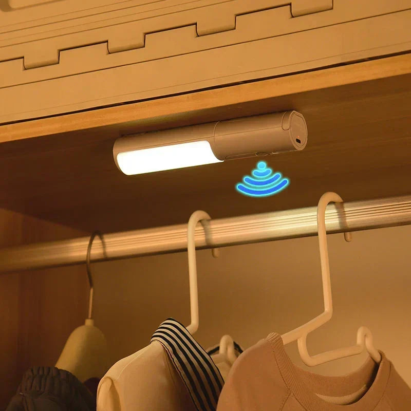 Smart LED Nattljus med Rörelsesensor - Lumos