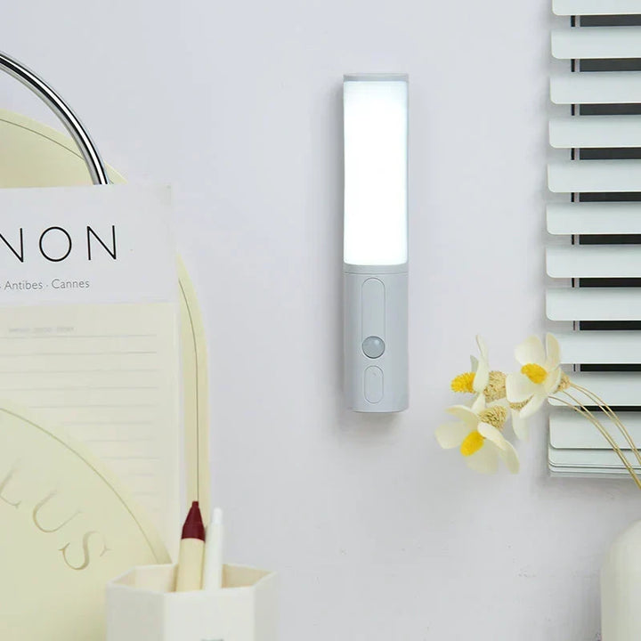 Smart LED Nattljus med Rörelsesensor - Lumos