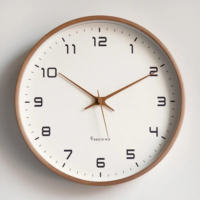 Minimalistisk Väggklocka | Metall & Resin